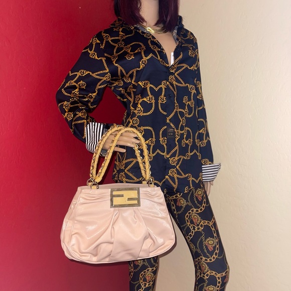 Authentic prelove fendi bag - Picture 3 of 16